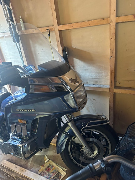 Honda GL1200 Gold Wing 2 of 6