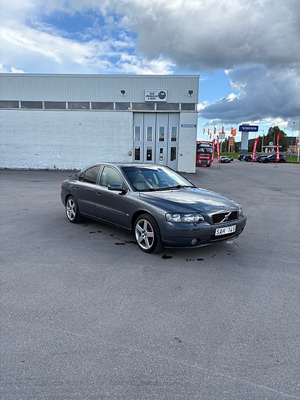 Volvo S60 4 of 10