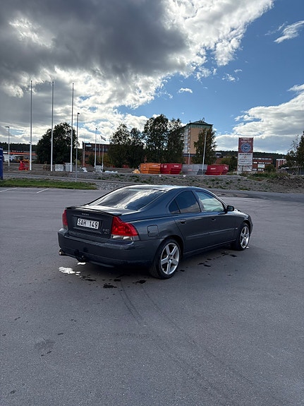 Volvo S60 3 of 10
