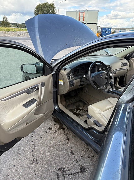 Volvo S60 7 of 10
