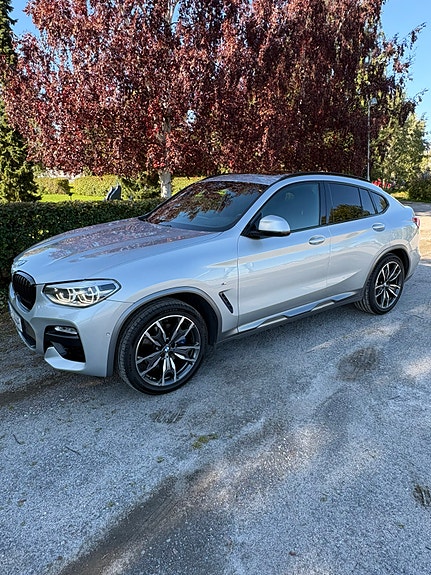 BMW X4 2 of 19
