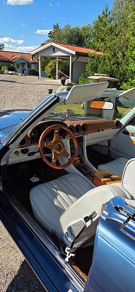 Mercedes-Benz 450 SL 4 of 5