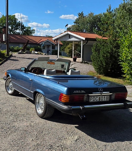 Mercedes-Benz 450 SL 2 of 5