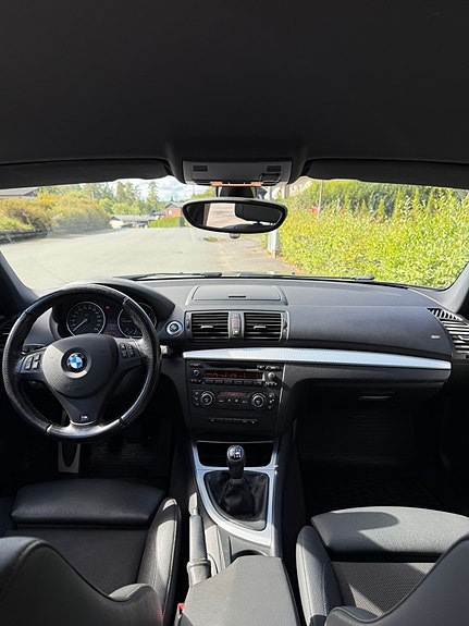 BMW 120d 4 of 7