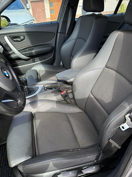 BMW 120d 5 of 7
