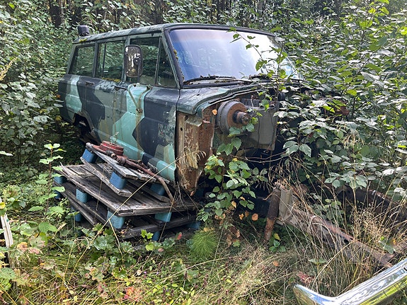Jeep Cherokee 2 of 3