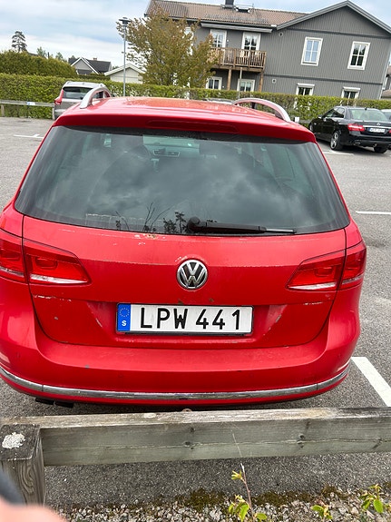 Volkswagen Passat 4 of 8