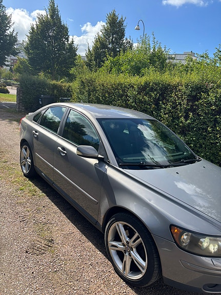 Volvo S40 3 of 8