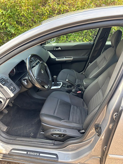 Volvo S40 7 of 8