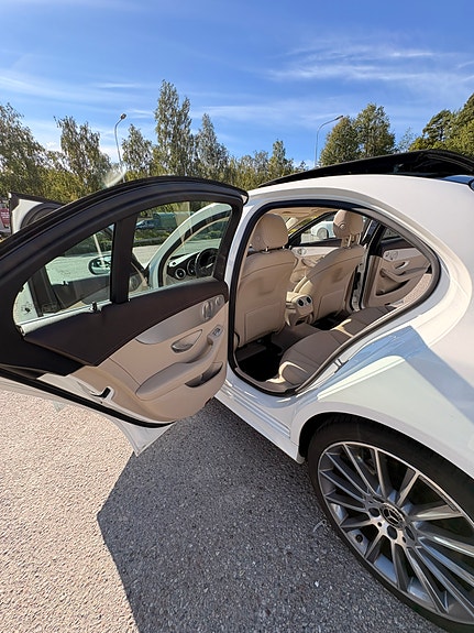 Mercedes-Benz C220 d 13 of 14