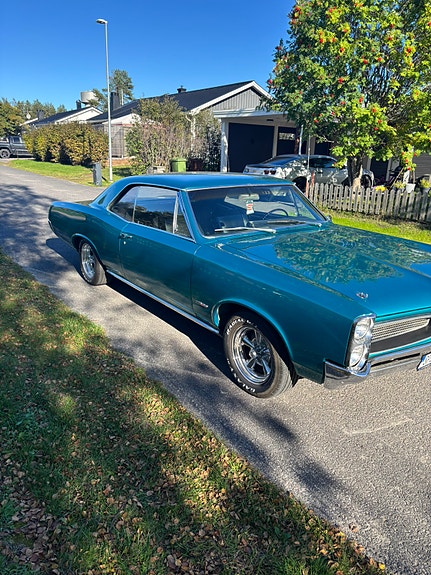Pontiac LeMans 6 of 6
