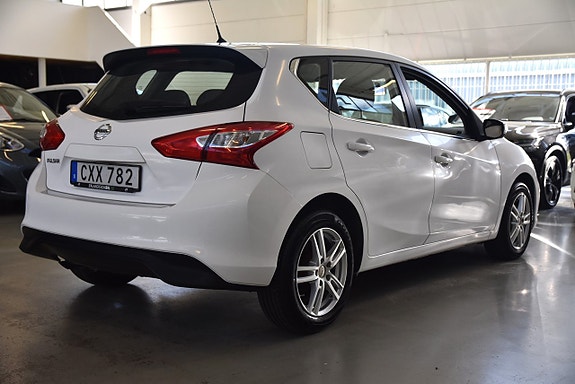 Nissan Pulsar 3 of 12