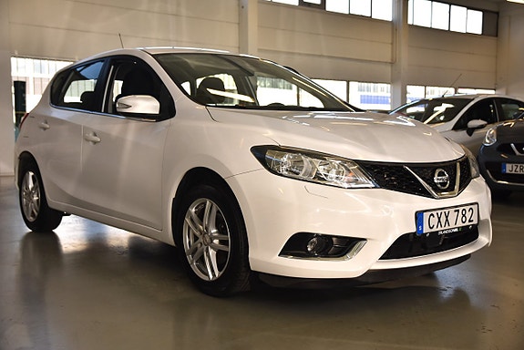 Nissan Pulsar 2 of 12