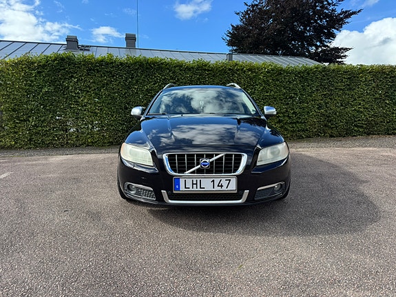 Volvo V70 12 of 15