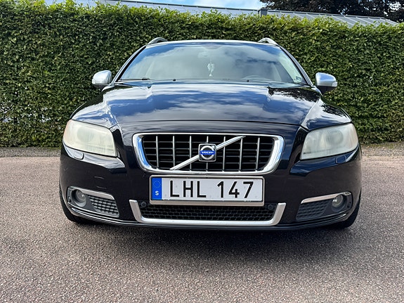 Volvo V70 3 of 15