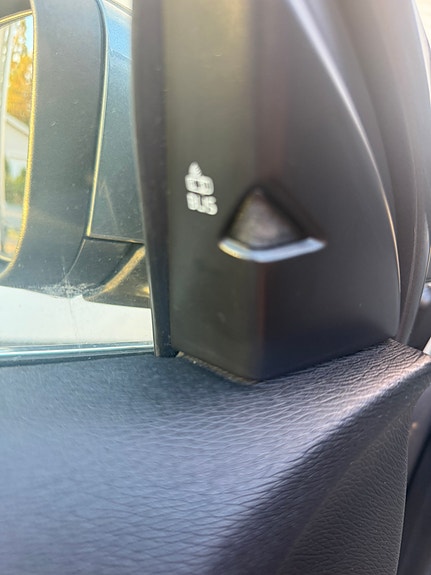 Volvo V40 19 of 27