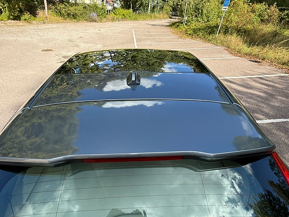 Volvo V40 4 of 27