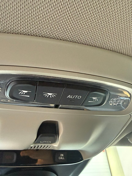 Volvo V40 20 of 27
