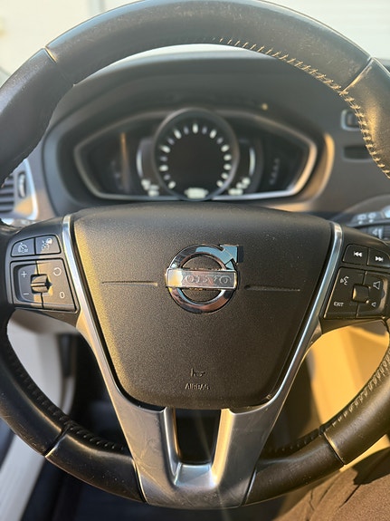 Volvo V40 26 of 27