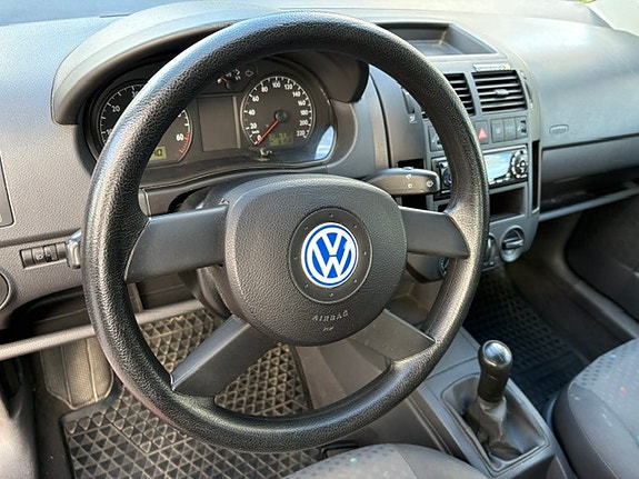 Volkswagen Polo 4 of 7