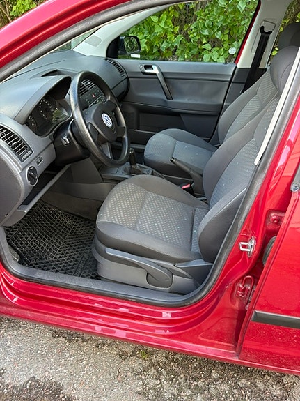 Volkswagen Polo 5 of 7