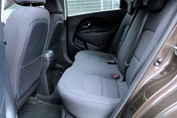 Kia Rio 12 of 22