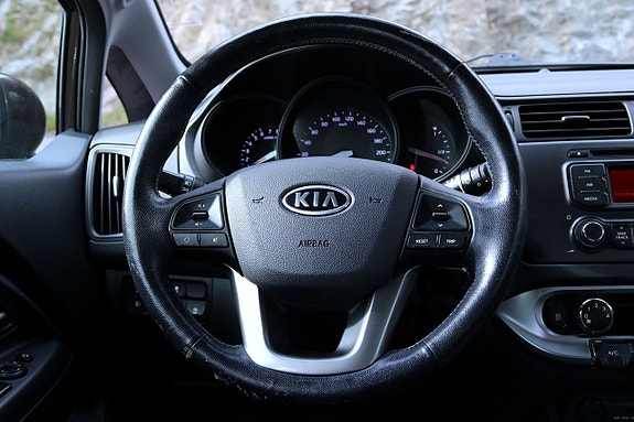 Kia Rio 18 of 22