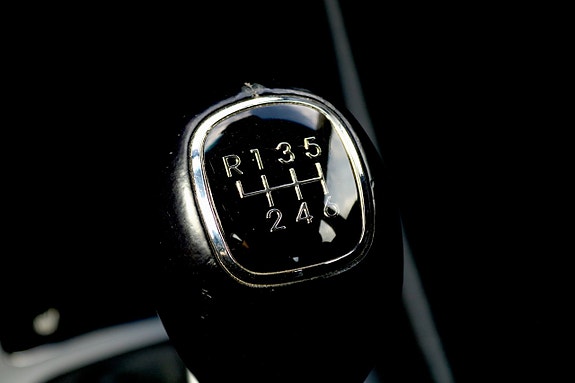 Kia Rio 10 of 22