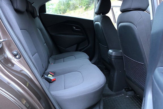 Kia Rio 13 of 22