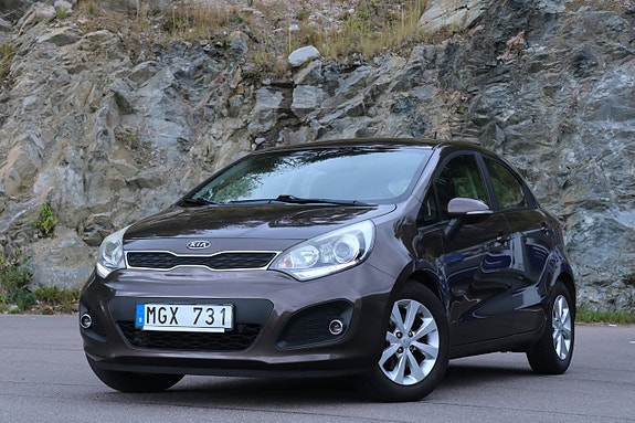 Kia Rio 8 of 22