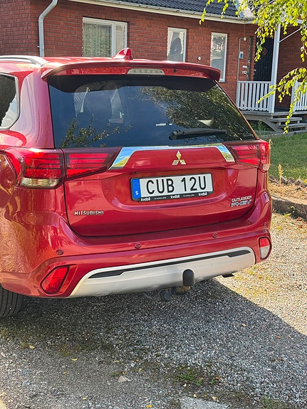 Mitsubishi Outlander 3 of 3
