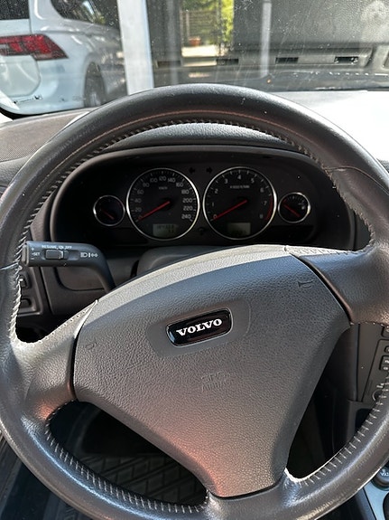 Volvo V40 4 of 8