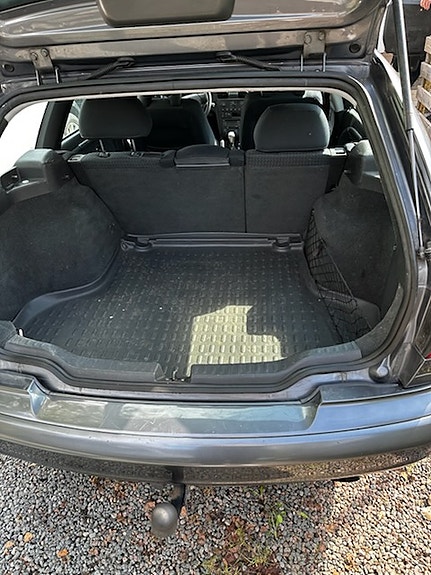 Volvo V40 7 of 8