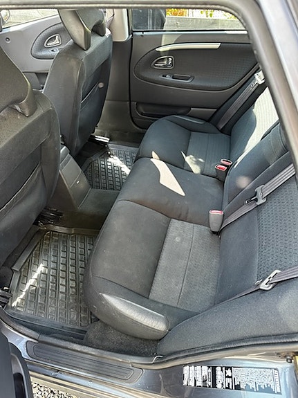 Volvo V40 6 of 8