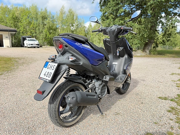 Yamaha Aerox 4 3 of 4