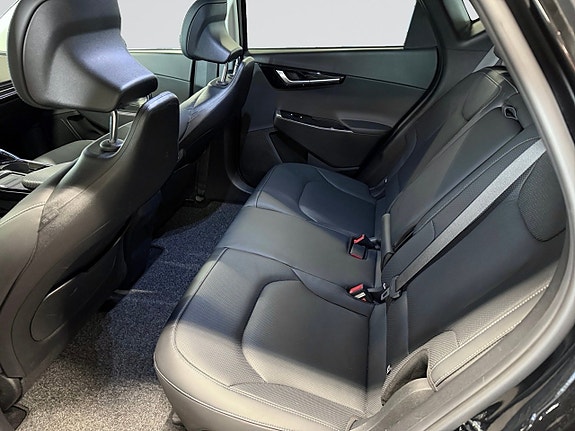 Kia EV6 14 of 23