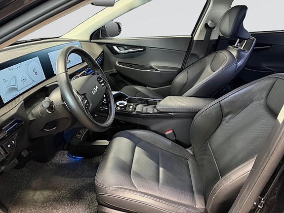 Kia EV6 10 of 23