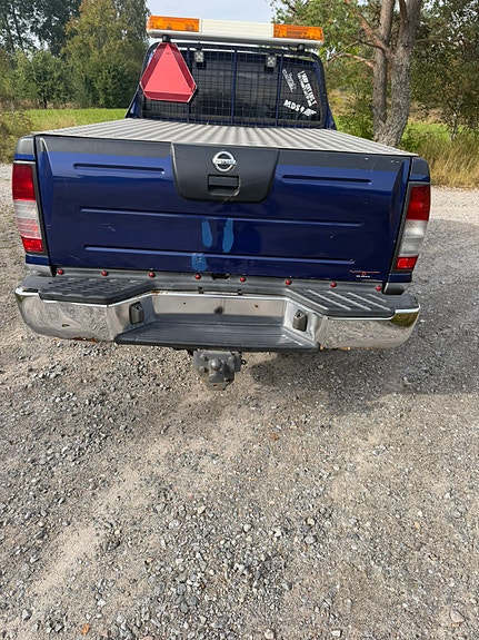 Nissan King Cab 5 of 9