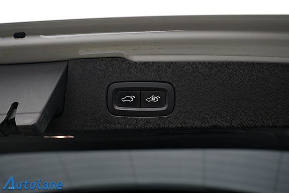 Volvo V60 Cross Country 30 of 30