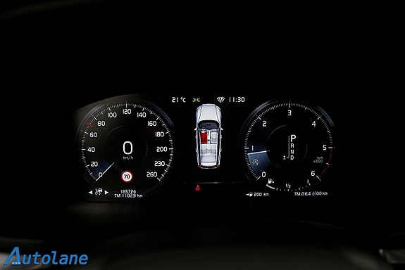 Volvo V60 Cross Country 17 of 30