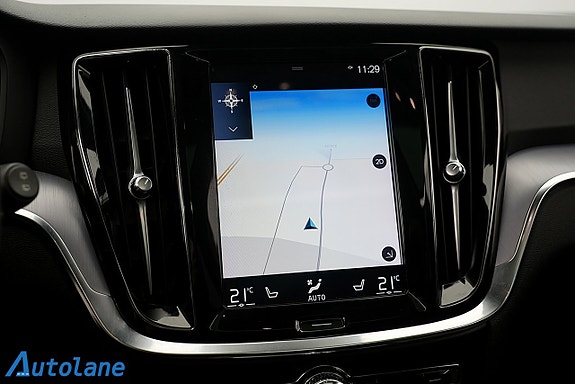 Volvo V60 Cross Country 25 of 30