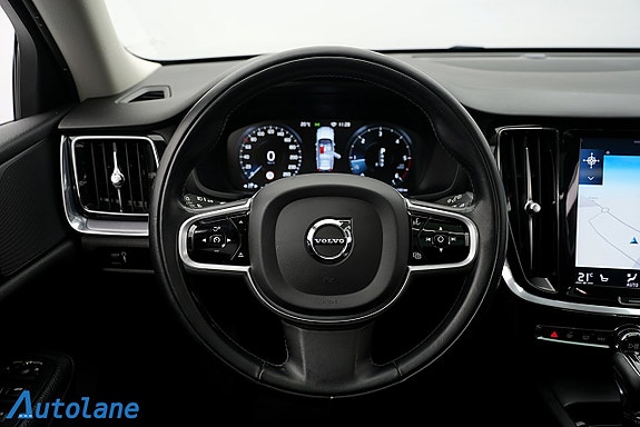Volvo V60 Cross Country 15 of 30