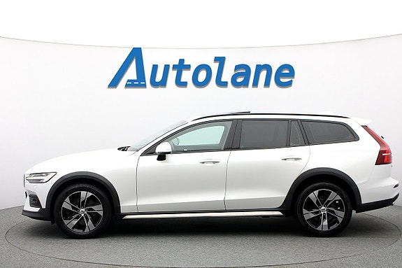 Volvo V60 Cross Country 5 of 30
