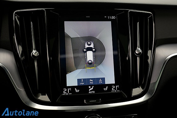 Volvo V60 Cross Country 24 of 30