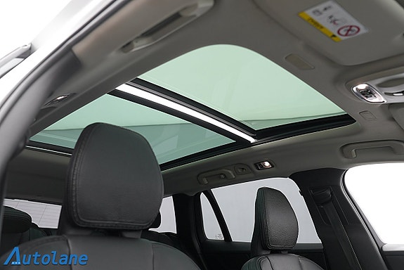 Volvo V60 Cross Country 23 of 30