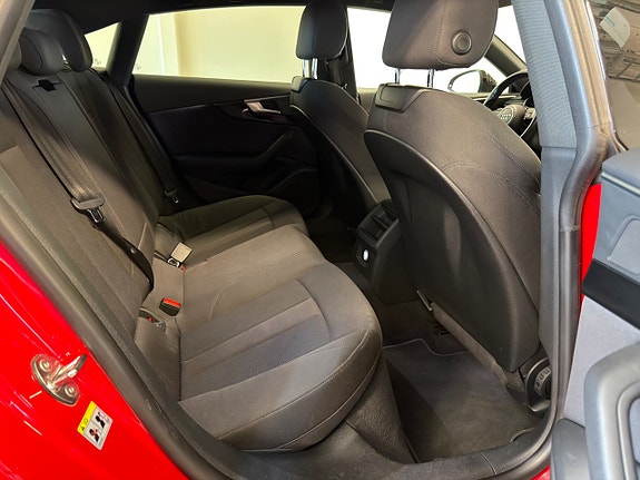 Audi A5 9 of 14