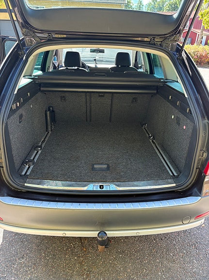 Skoda Superb 8 of 10