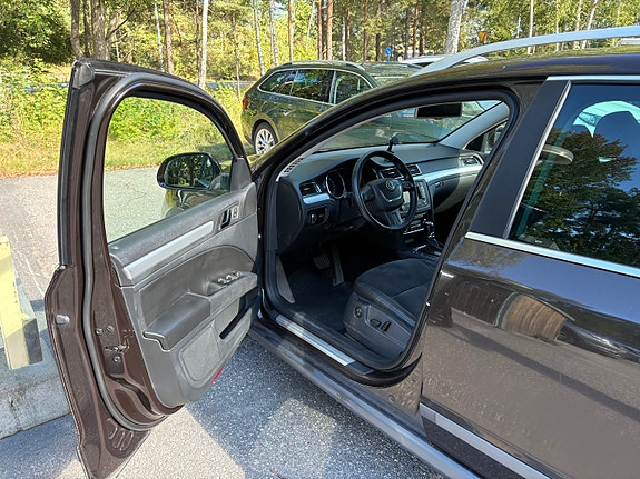 Skoda Superb 4 of 10