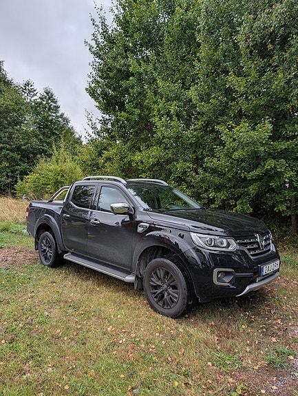Renault Alaskan 16 of 16