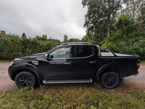Renault Alaskan 4 of 16